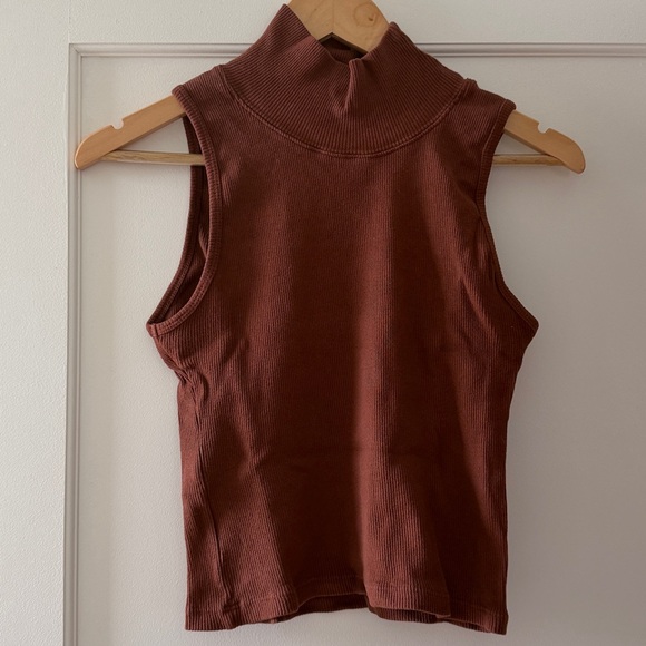 Big Bud Press Tops - Big Bud Press Sleeveless Essential Turtleneck - Fudgesicle Brown XS